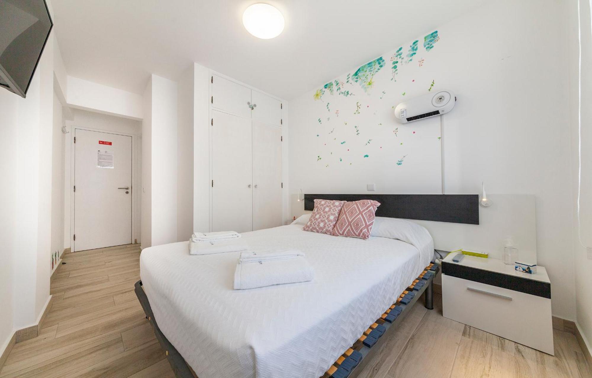 M - Martin & Tomas Guesthouse لاغوس المظهر الخارجي الصورة