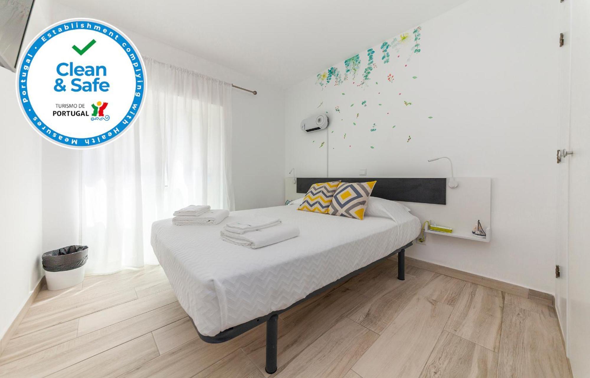 M - Martin & Tomas Guesthouse لاغوس الغرفة الصورة