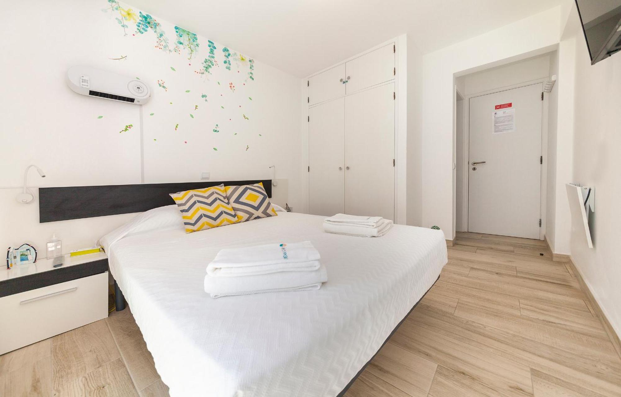 M - Martin & Tomas Guesthouse لاغوس المظهر الخارجي الصورة