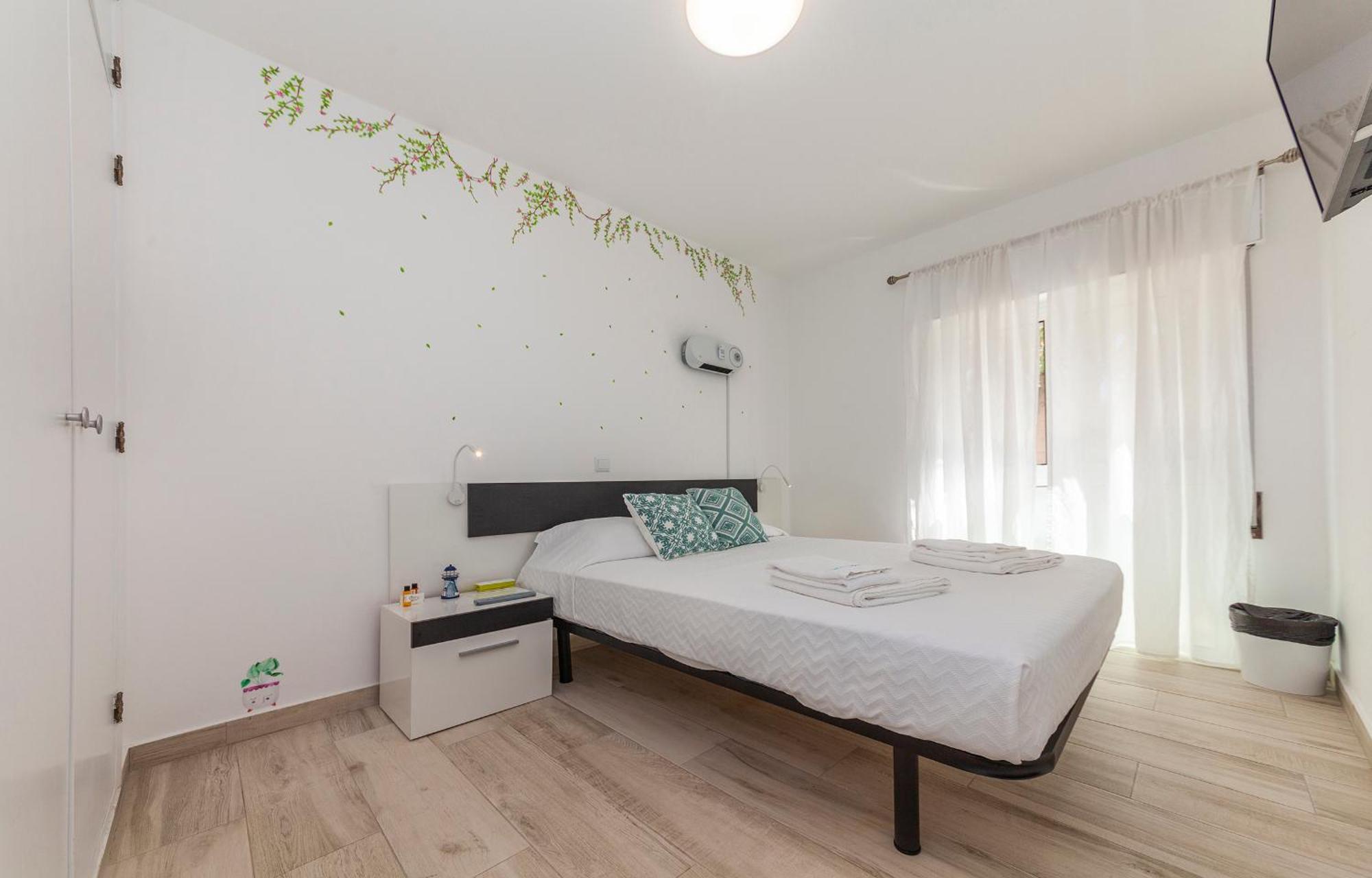 M - Martin & Tomas Guesthouse لاغوس الغرفة الصورة